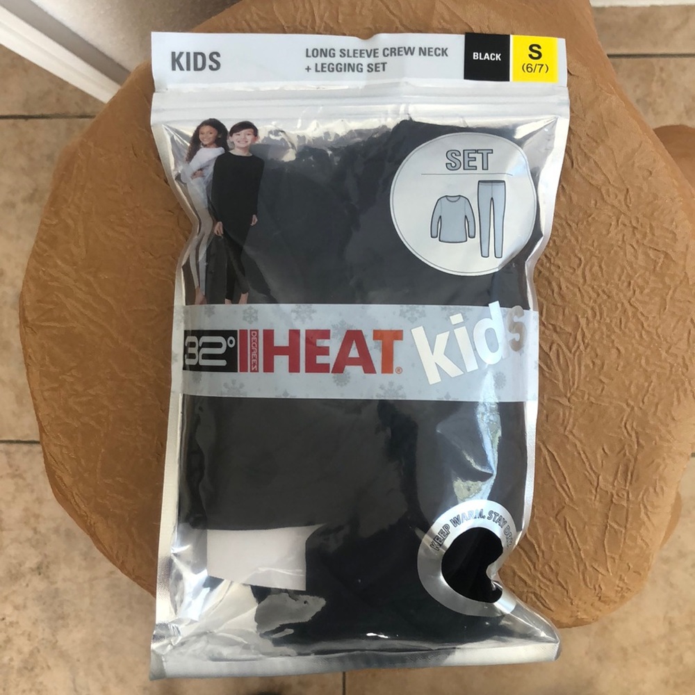 3/25🥳 New 32 Degrees Kids Set